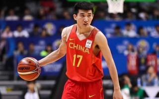 组图：浙江广厦3-0横扫辽宁 孙铭徽与赵继伟惺惺相惜