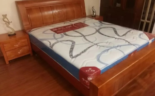 在松江地区，寻找合适的家具板材收储地点，对于需要处理旧家具或进行装修的居民来说，是一项重要任务。以下是一些实用的信息，帮助您了解松江地区收家具板材的地点及其特点。