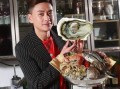 黄宗泽餐厅遭差评，顾客要求其本人道歉，粉丝力挺老板人品