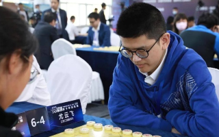 五羊杯决赛首日，老将吕钦柳大华失利，年轻棋手闪耀赛场
