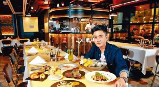 黄宗泽餐厅遭差评，顾客要求其本人道歉，粉丝力挺老板人品-第3张图片-赛丽网