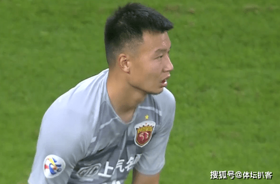 李可，注意力涣散致失球，错失良机显遗憾-第3张图片-赛丽网