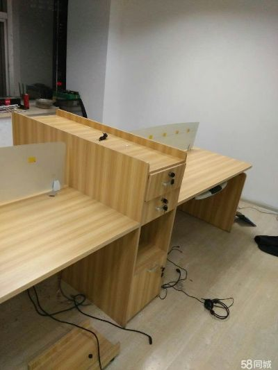 探索京山二手家具市场的书桌与会议桌，性价比与实用性的完美结合-第2张图片-赛丽网