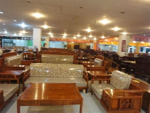 原阳小贰家家具工厂店，是当地颇具名气的家具销售点，由店主亚平亲自经营。这家店位于原阳县的繁华地段，以其丰富的产品线、实惠的价格和贴心的服务，吸引了众多顾客的青睐。-第1张图片-赛丽网